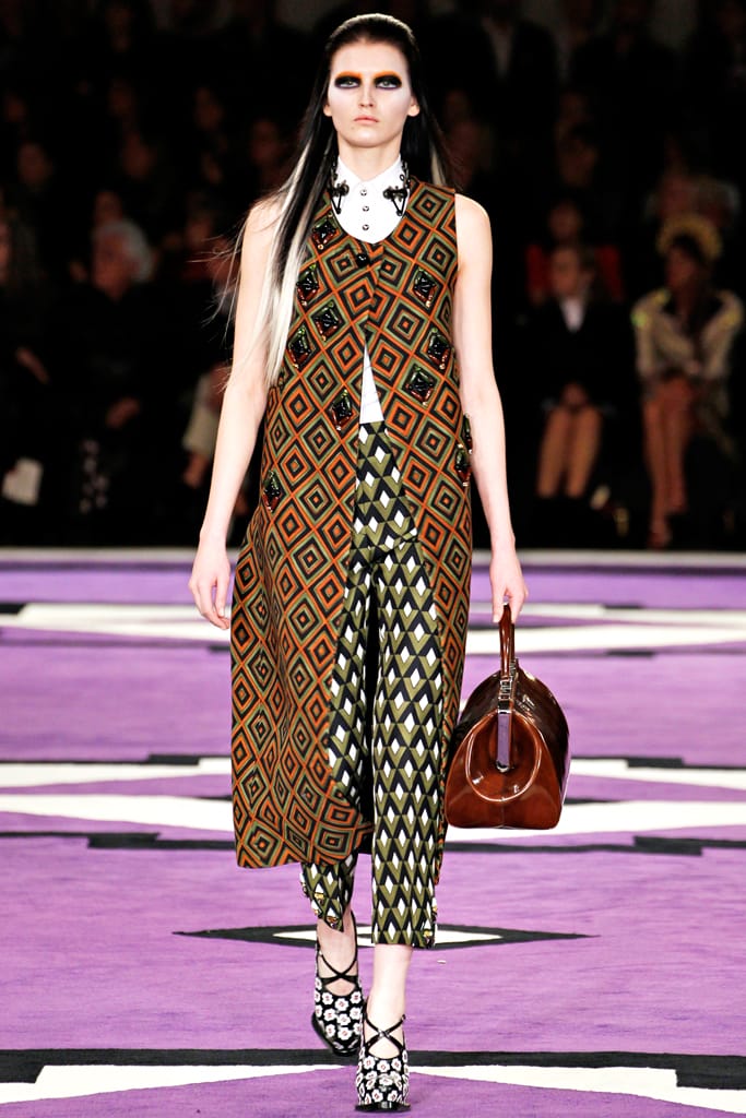 Prada 2012ﶬװз