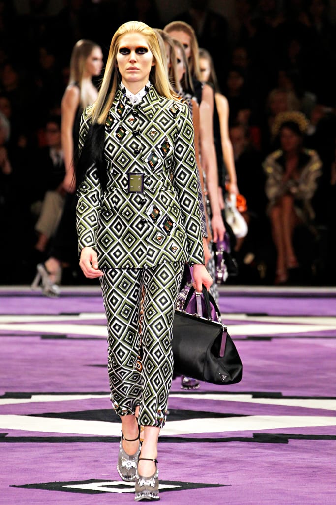 Prada 2012ﶬװз