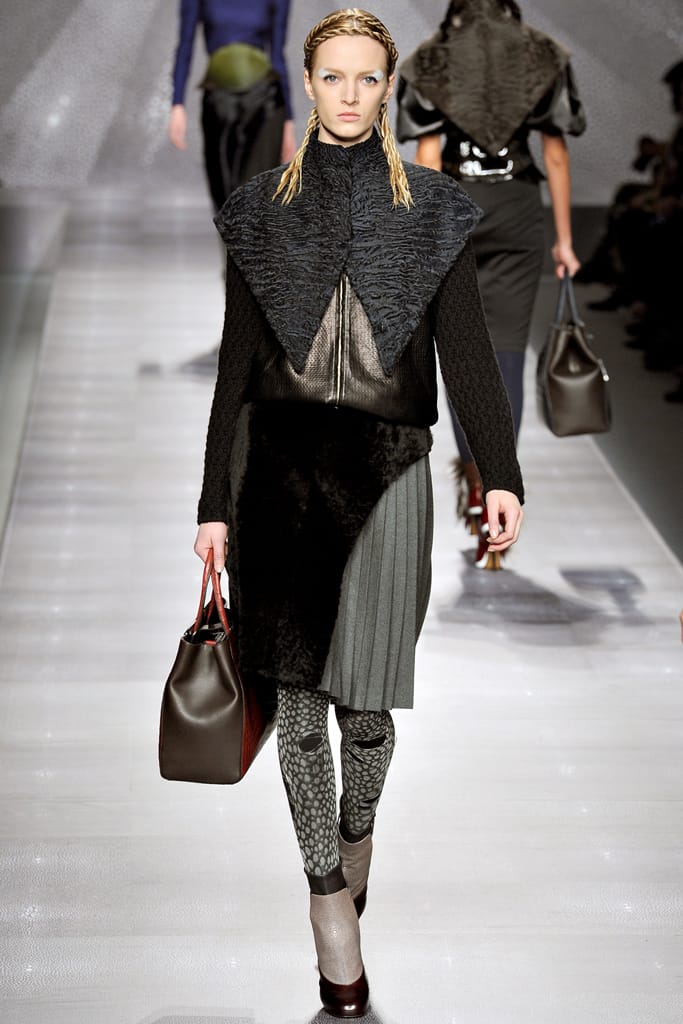 Fendi 2012ﶬз