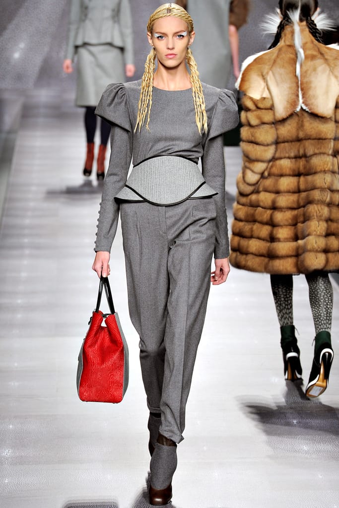 Fendi 2012ﶬз