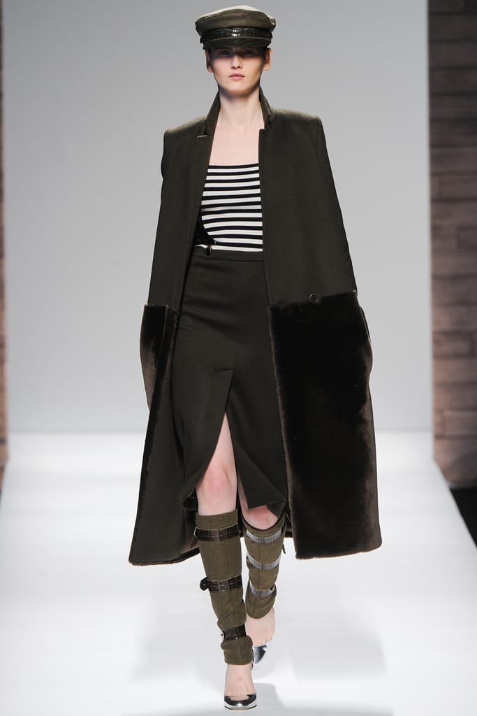 Max Mara 2012ﶬз