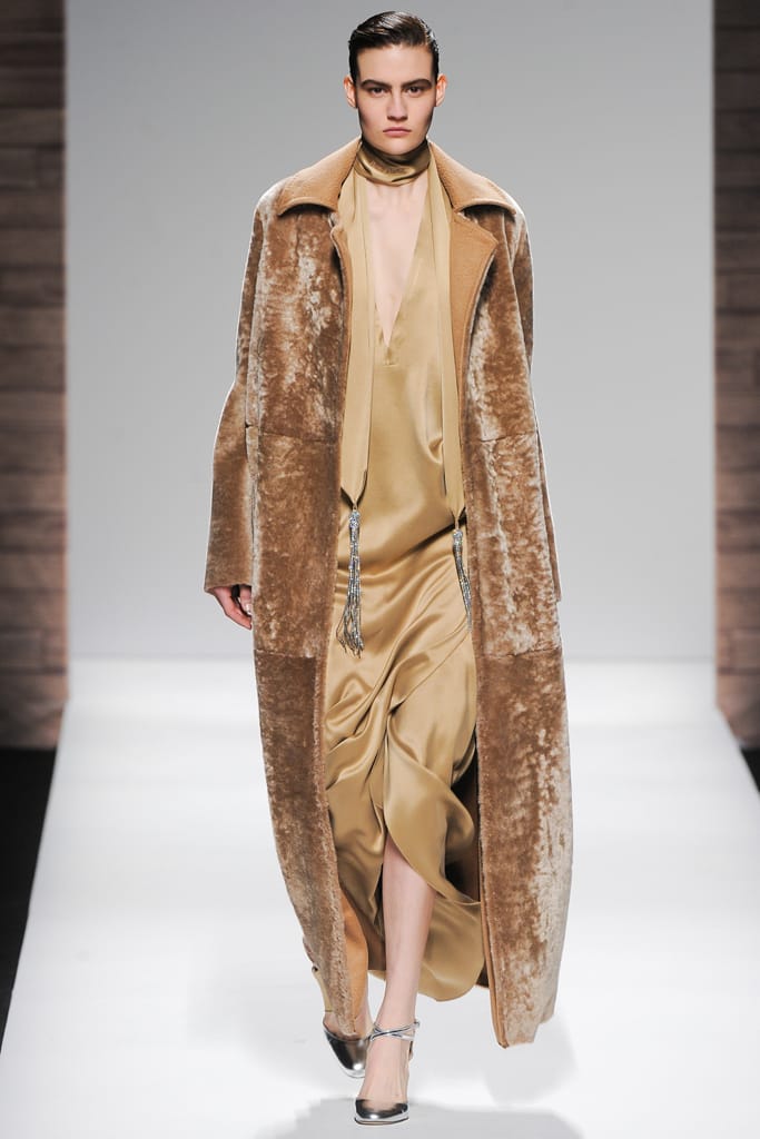 Max Mara 2012ﶬз