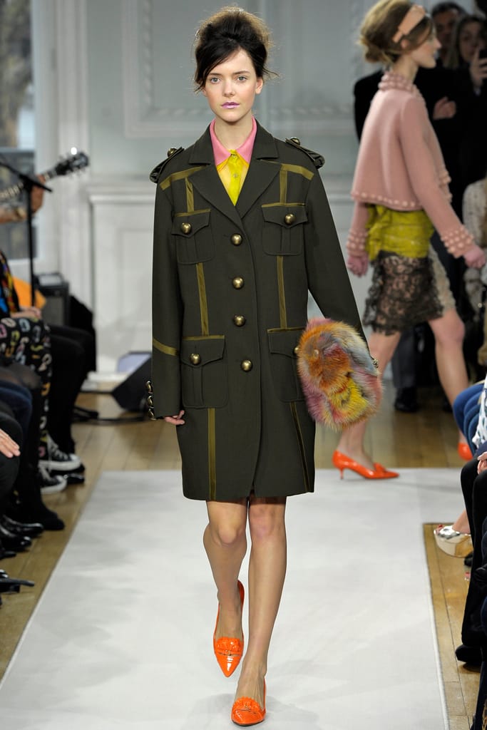 Moschino Cheap And Chic 2012ﶬз