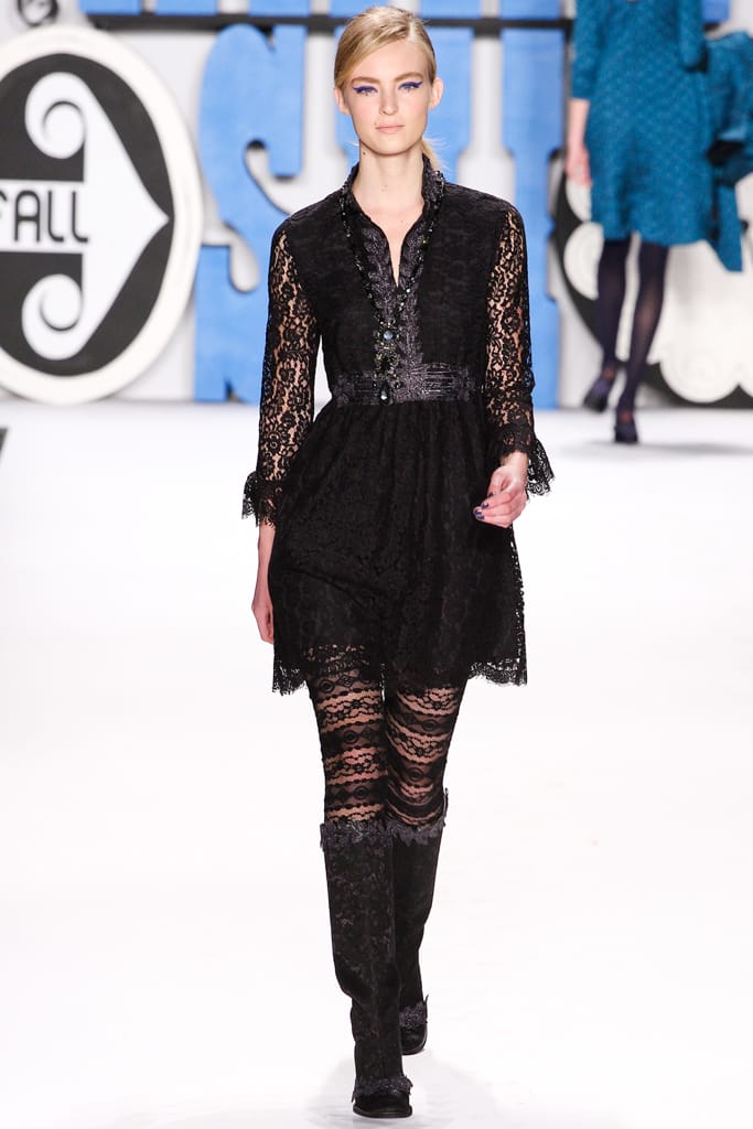 Anna Sui 2012ﶬз