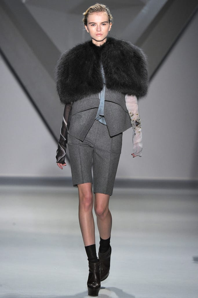 Vera Wang 2012ﶬз