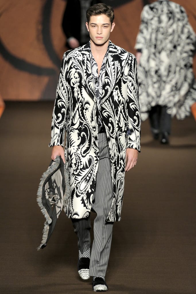 Etro 2012ﶬװз