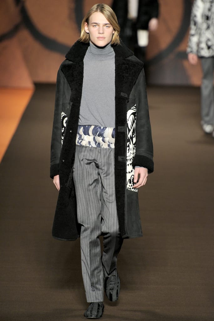 Etro 2012ﶬװз