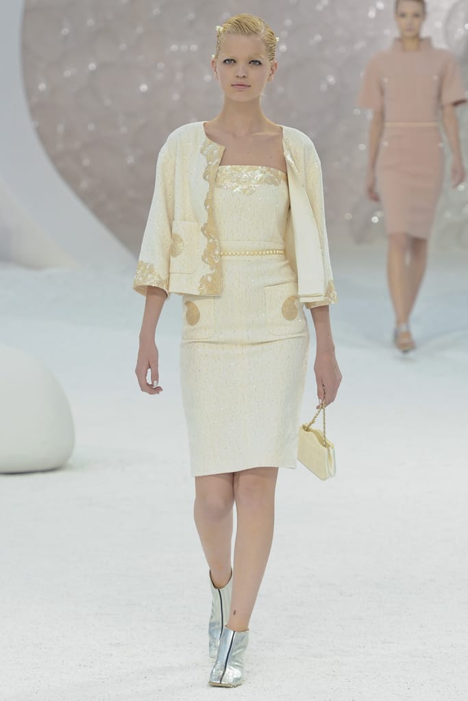 Chanel 2012з