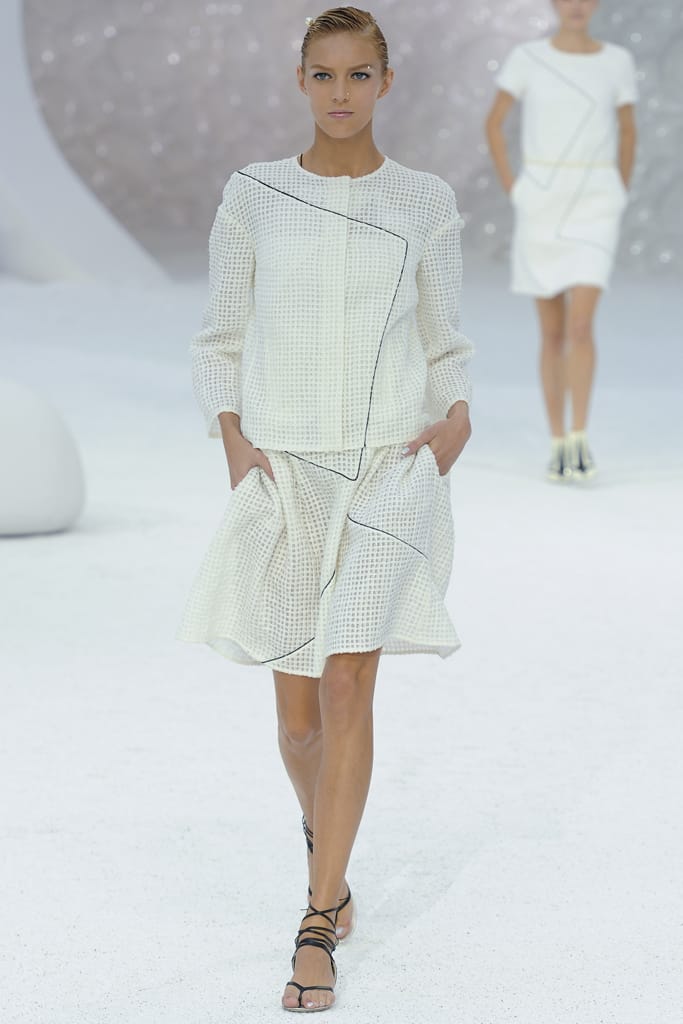 Chanel 2012з