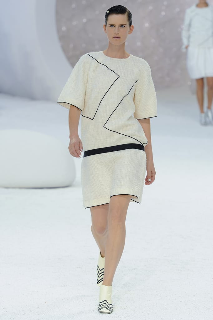 Chanel 2012з