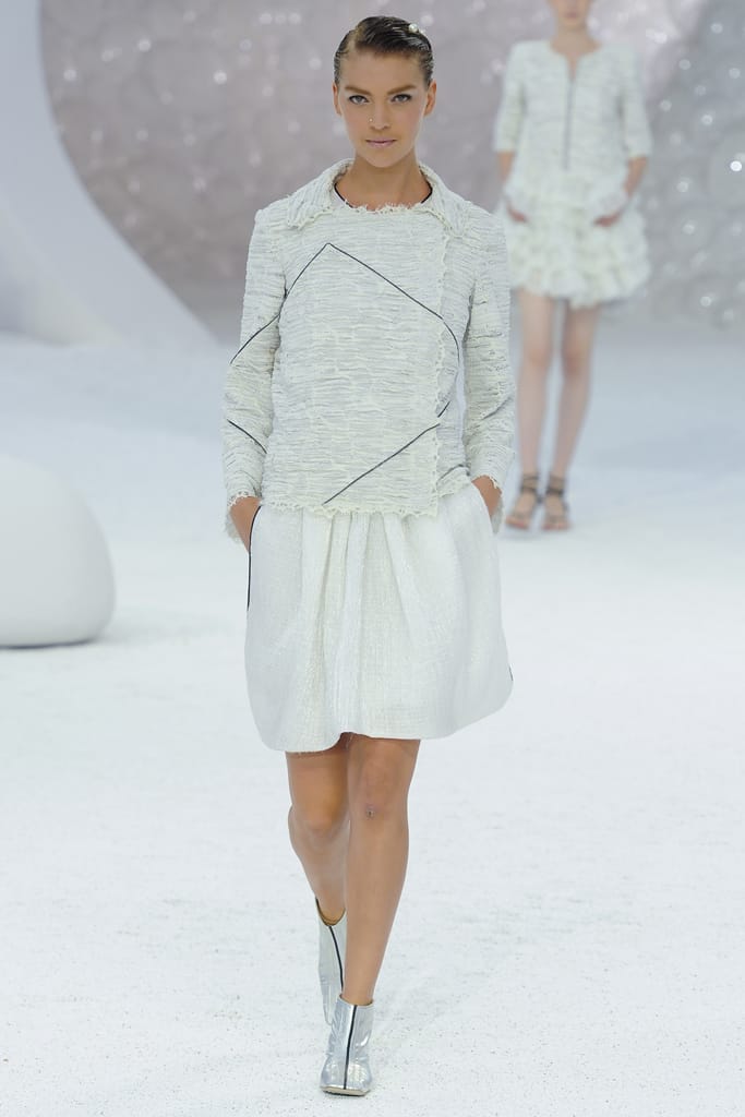 Chanel 2012з