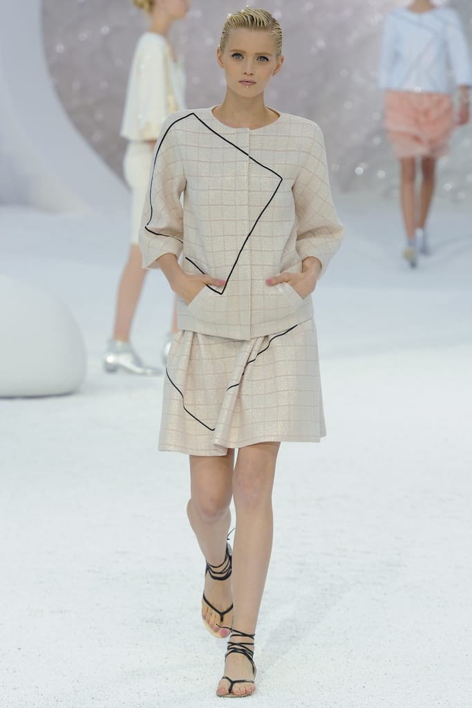 Chanel 2012з