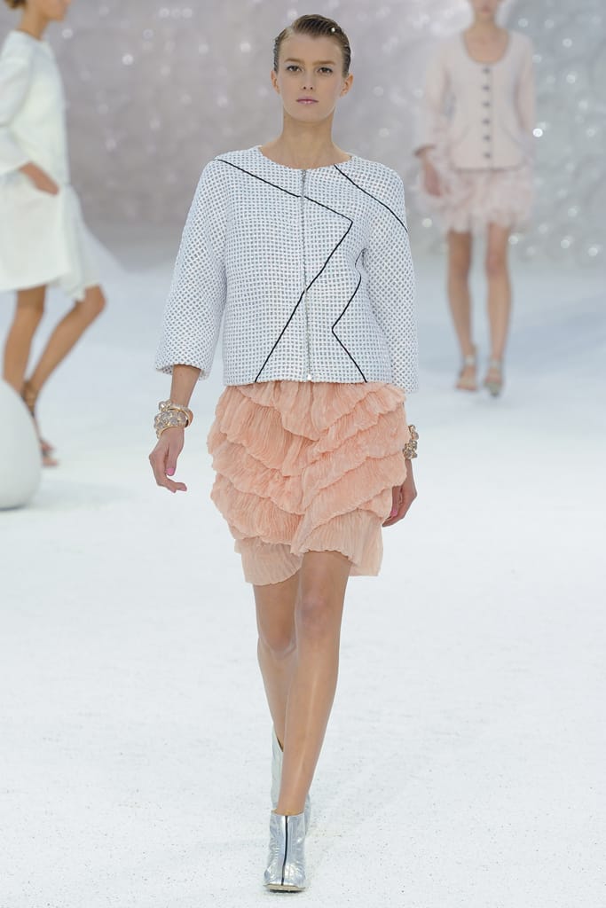 Chanel 2012з