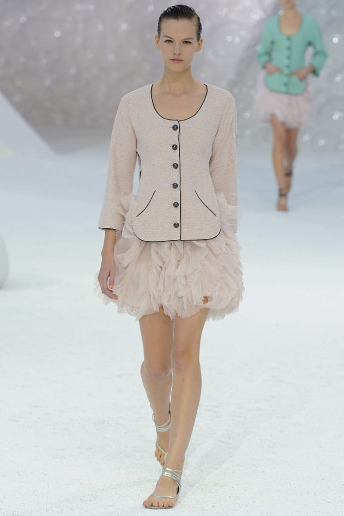 Chanel 2012з