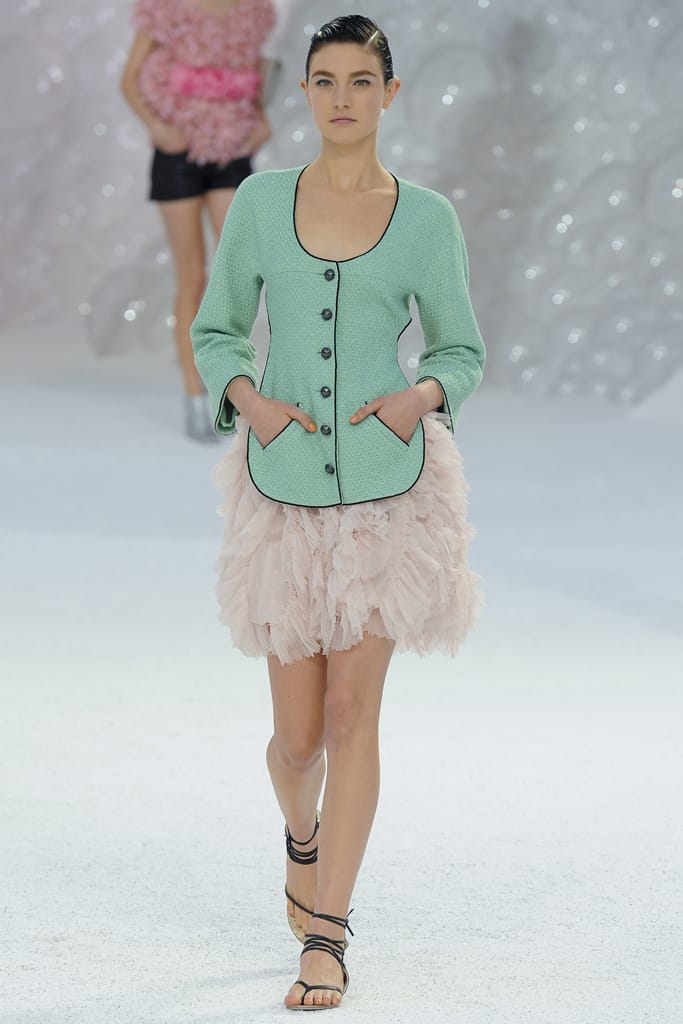 Chanel 2012з