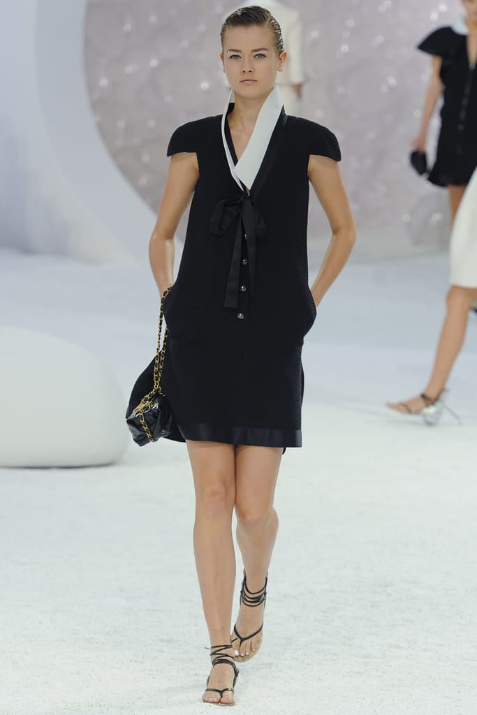 Chanel 2012з