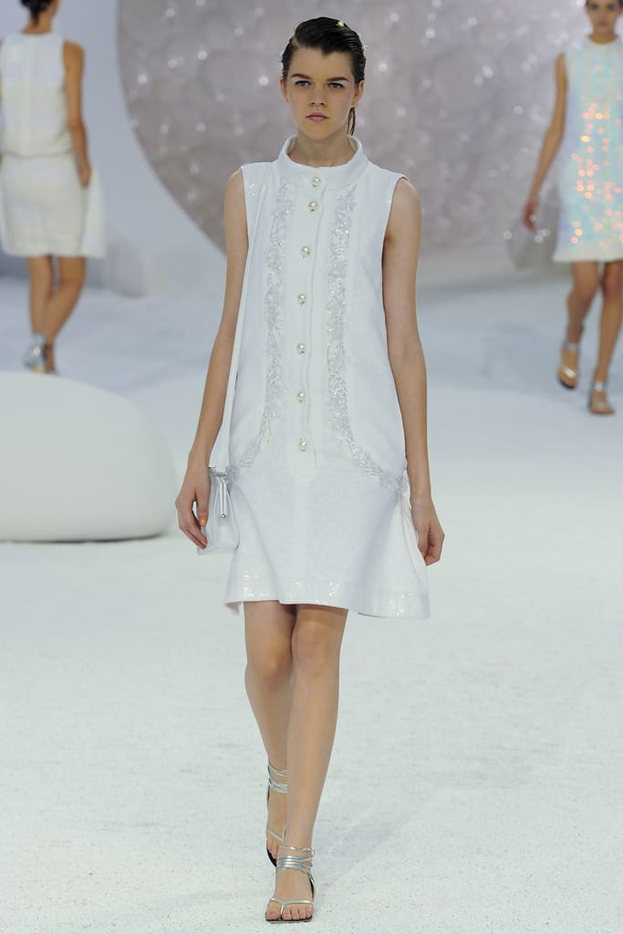 Chanel 2012з