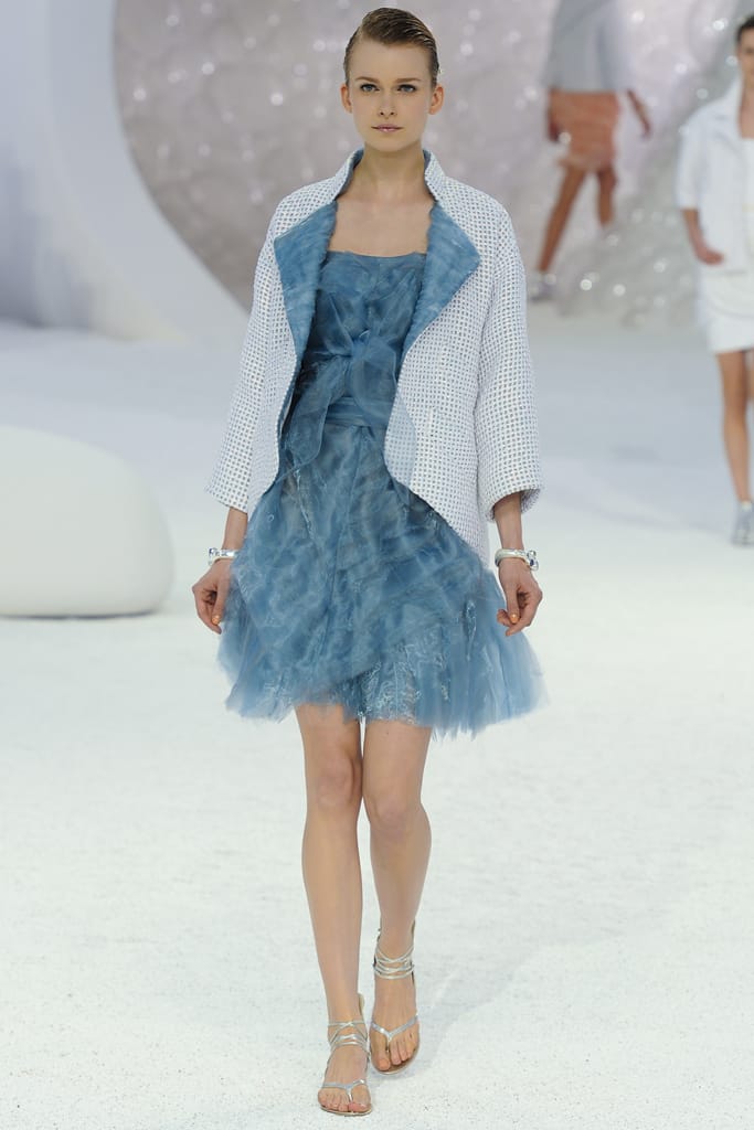 Chanel 2012з