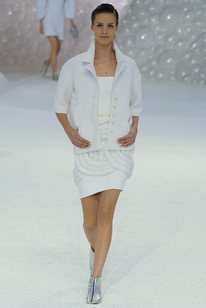 Chanel 2012з