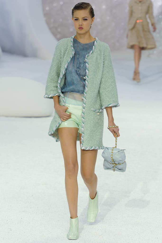 Chanel 2012з