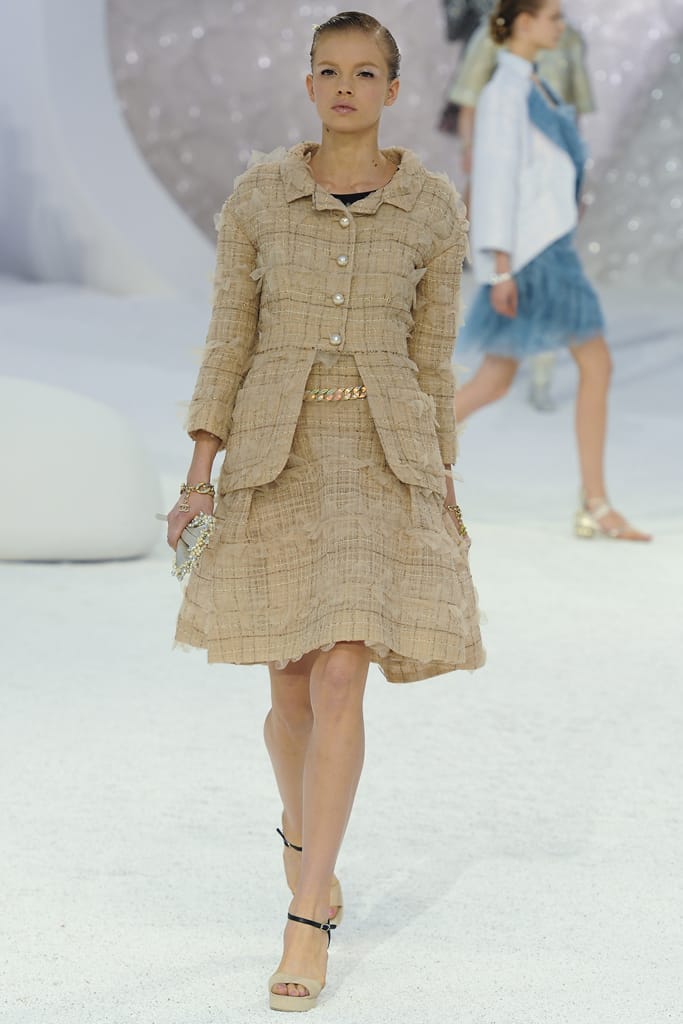 Chanel 2012з