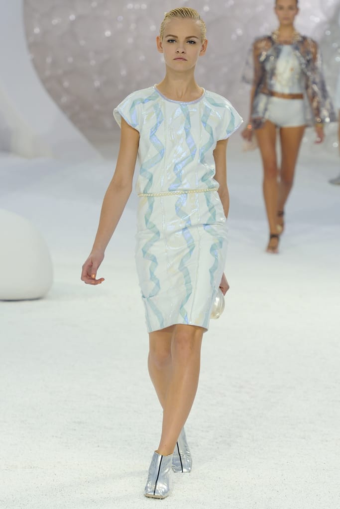 Chanel 2012з