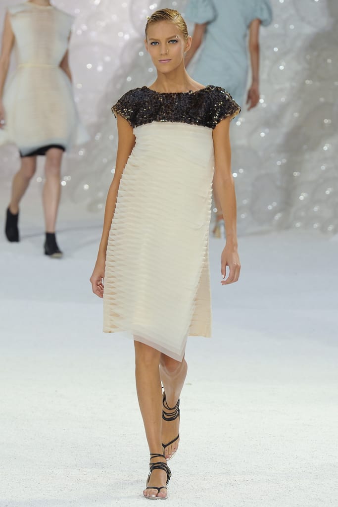 Chanel 2012з