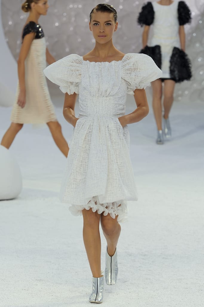 Chanel 2012з