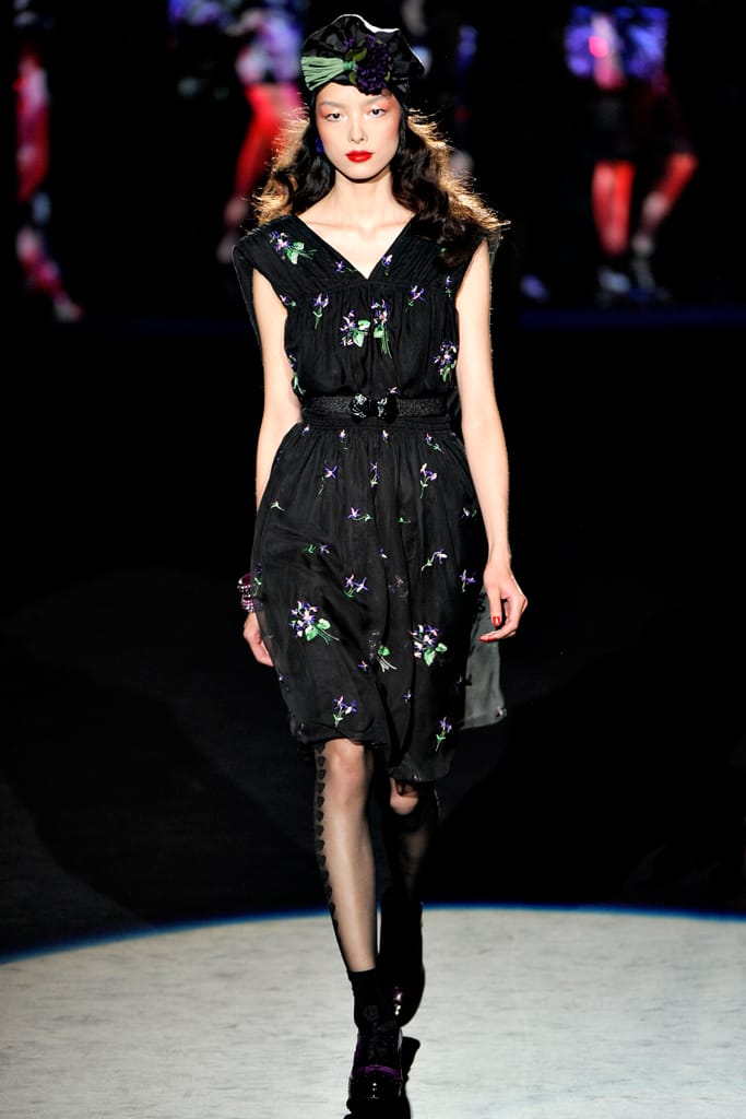 Anna Sui 2012з