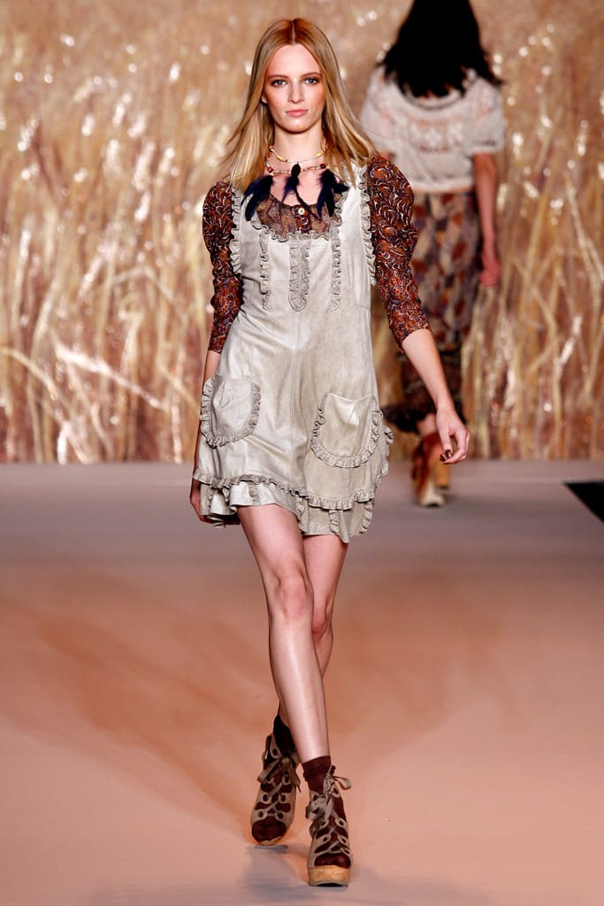 Anna Sui 2011з