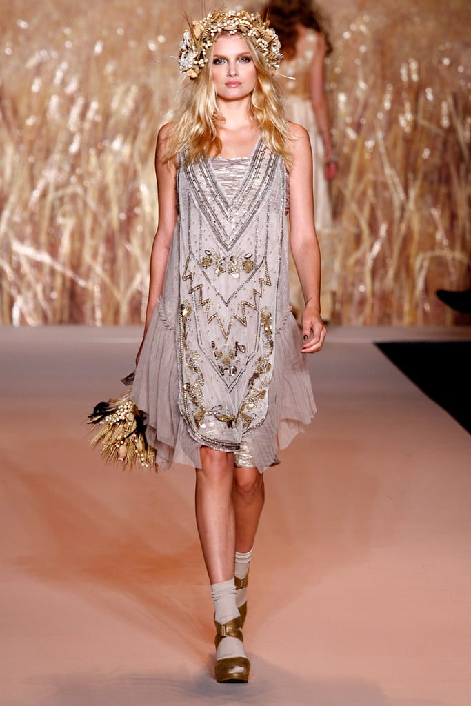 Anna Sui 2011з