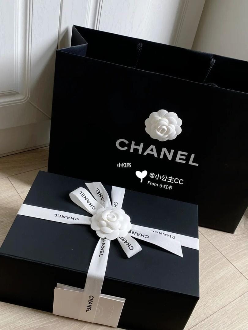 CHANEL  w CF23