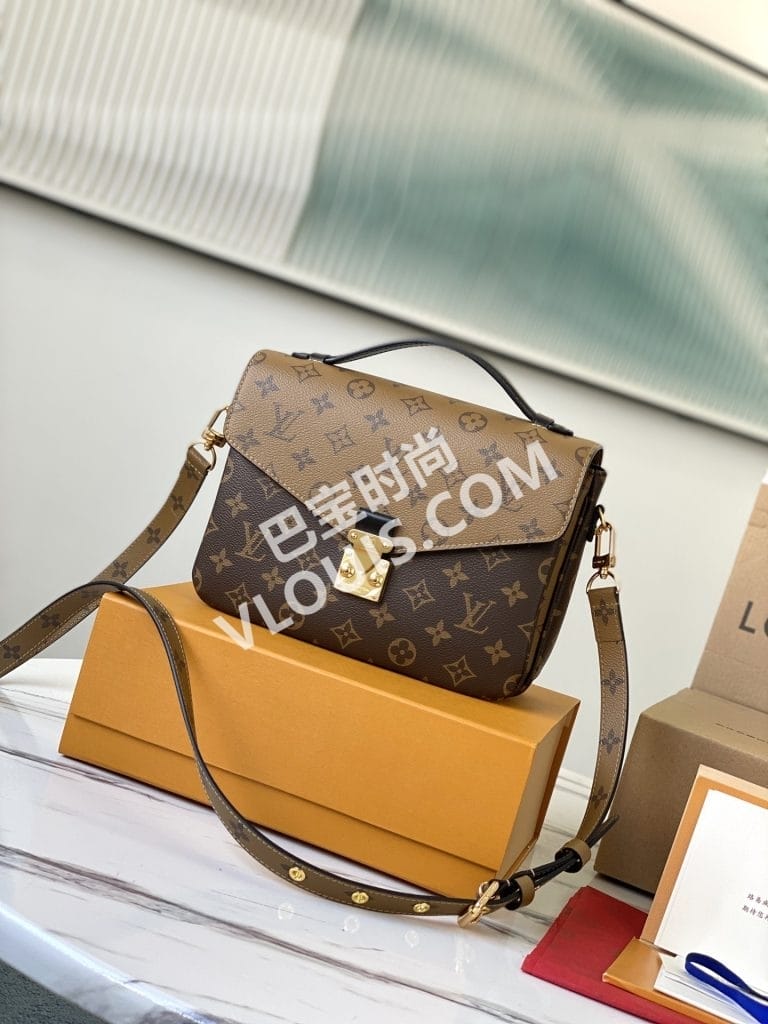 LV POCHETTE METISϻʲM44876