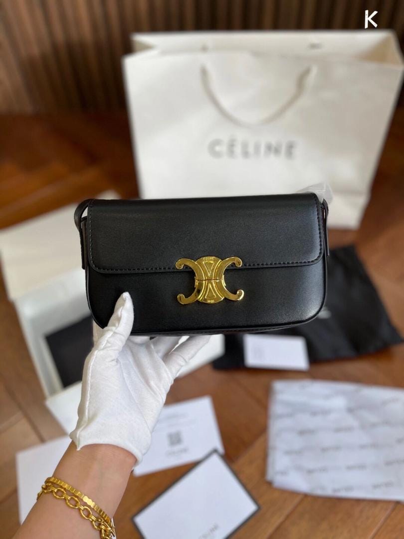 CelineֳһµҸ°һ Triomphe Shoulder Bag