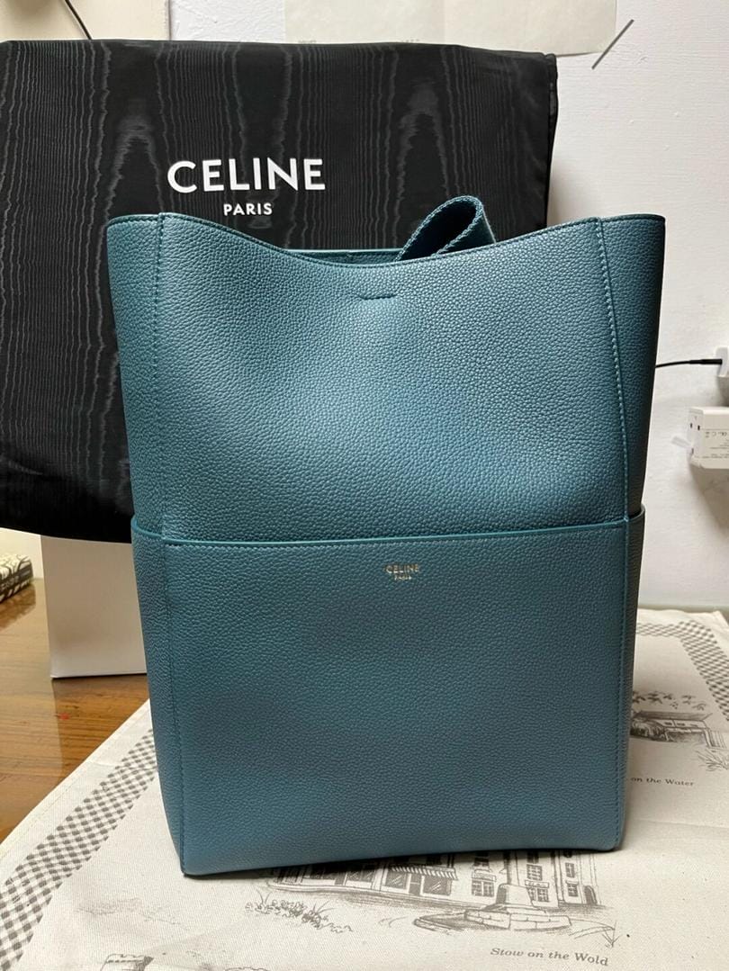 Celine Sangle Bucket