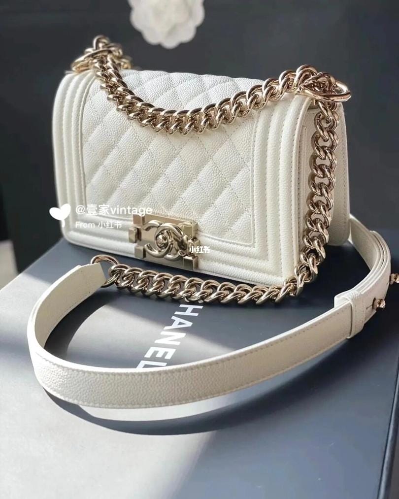 Chanel Leboyѩúÿ