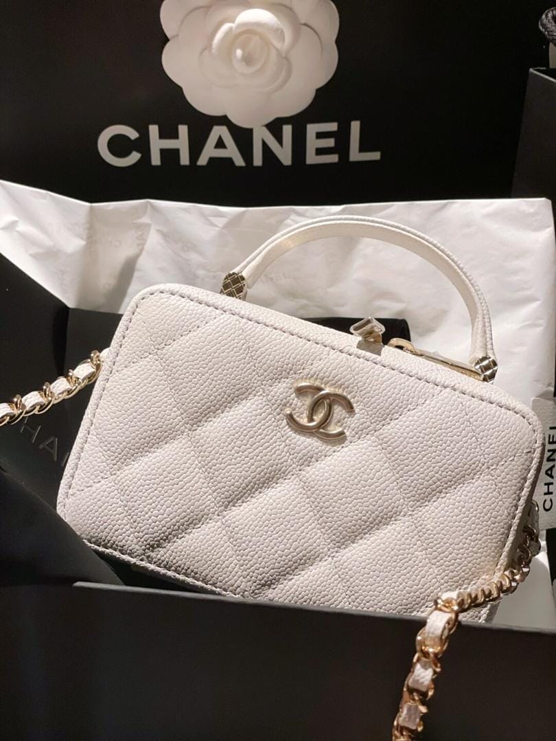 Chanel 22p С whatever…