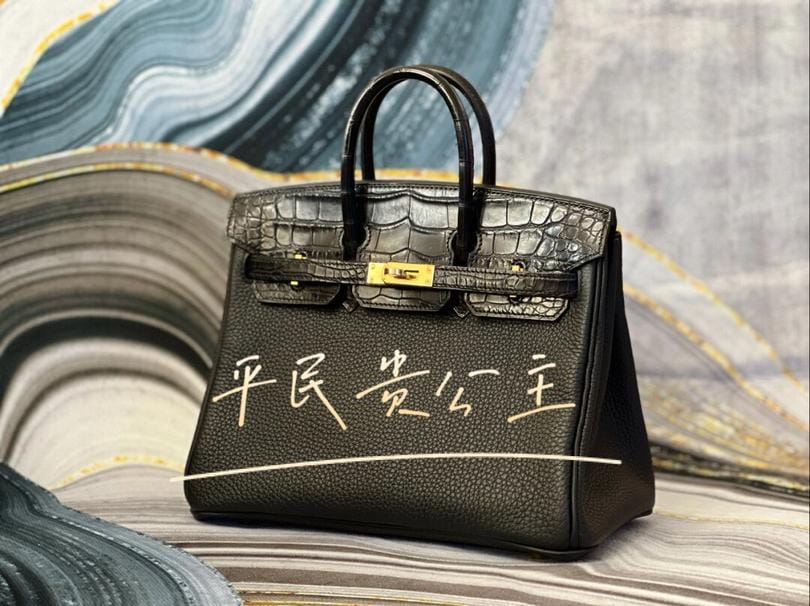 Hermesְ Birkin25 Touch