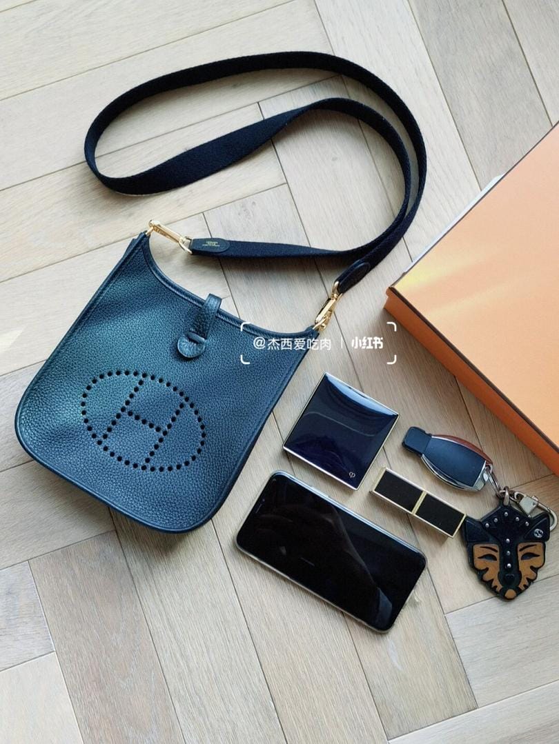 HERMES mini evelyneڽ