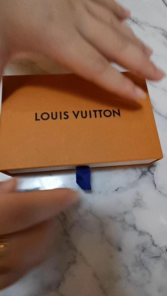 LV BUSINESS CARD HOLDER