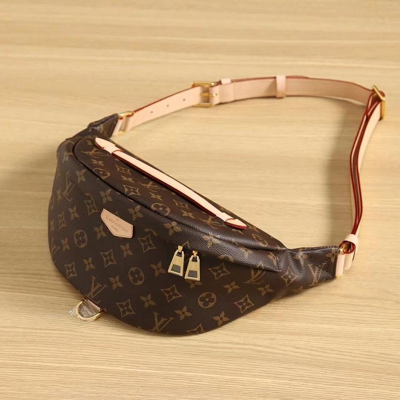 lv bumbag  M43644 ¿