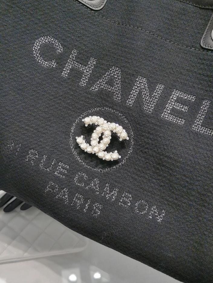 Chanelɫcfminiget sales