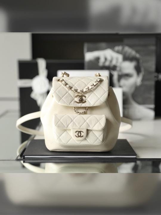 Chanel22cƤduma˫ ̰ɫ