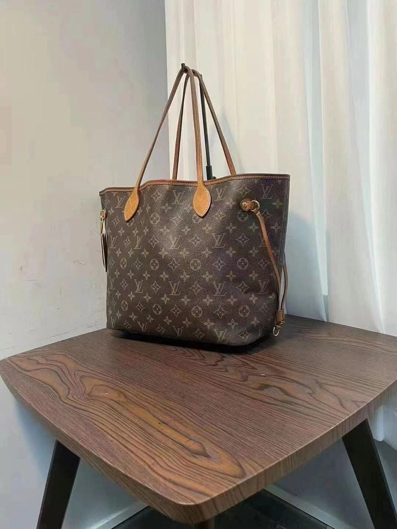 ÿպ lv neverfull