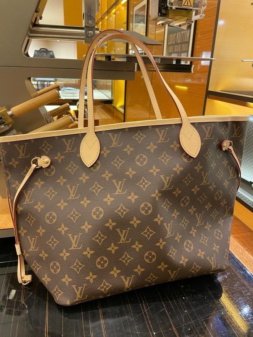 LV Neverfull