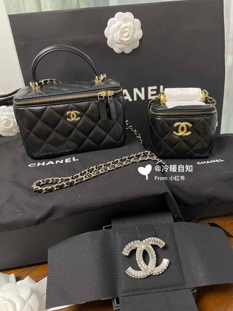 Chanel ˫С vs ֱ