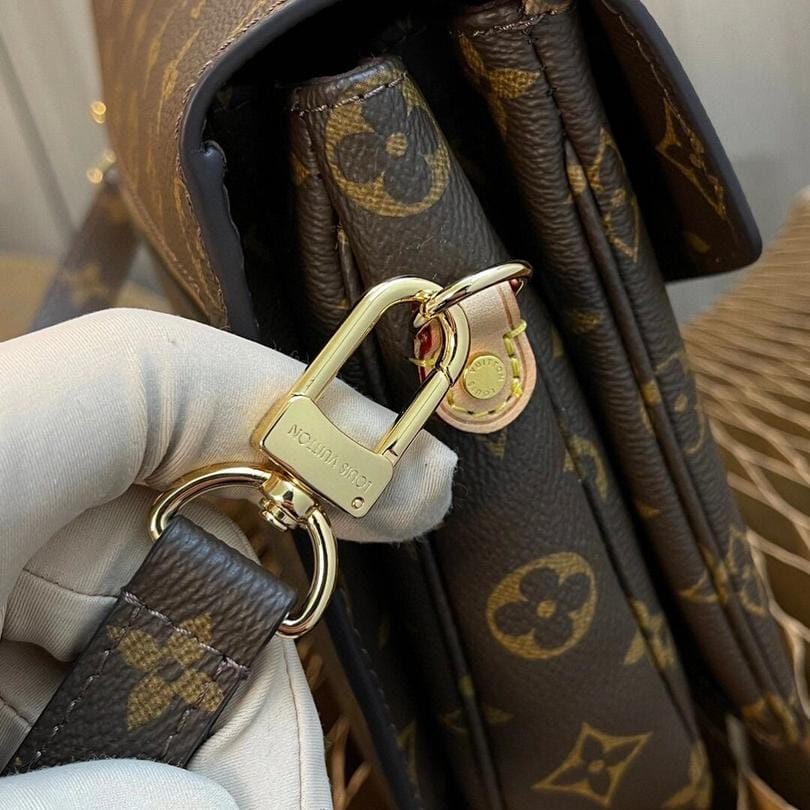 LV M40780 ϻʲPOCHETTE METIS ִ