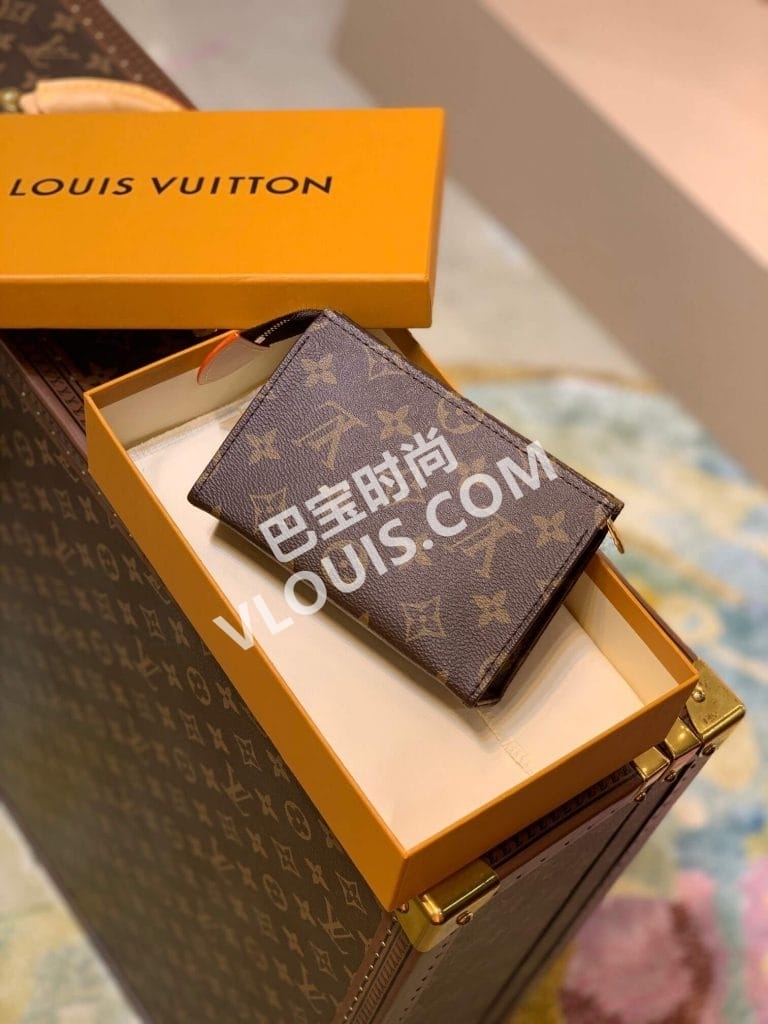 LV M47546 Toiletry Pouchϴ15,?