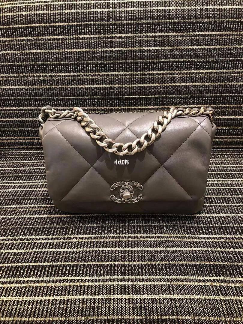 Chanel 22a 19bag