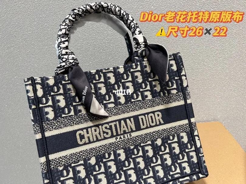 diorbook tote